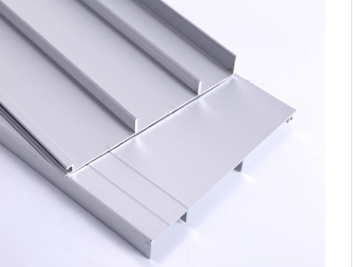 Aluminum alloy kick line